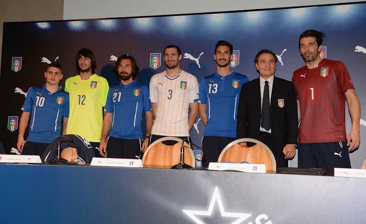 Italy+2014+World+Cup+Kits.jpg