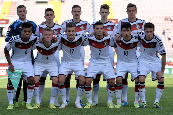 490815833-the-team-of-germany-lines-up-prior-to-the-gettyimages.jpg