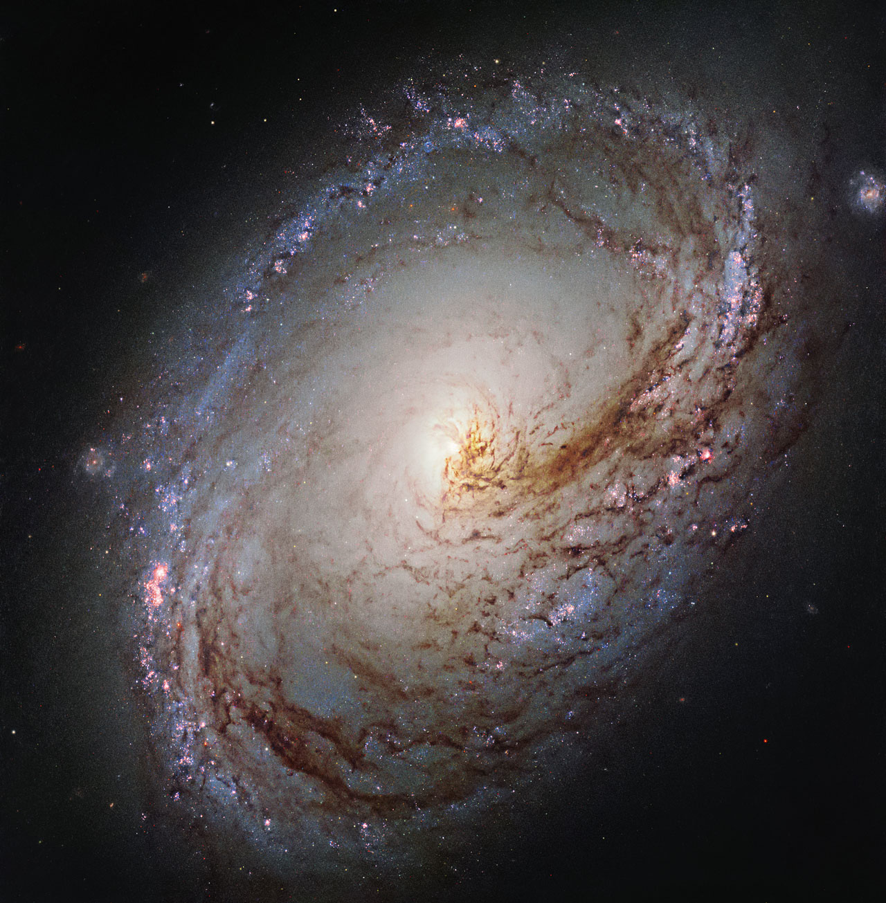 spiral-galaxy-messier-96.jpg