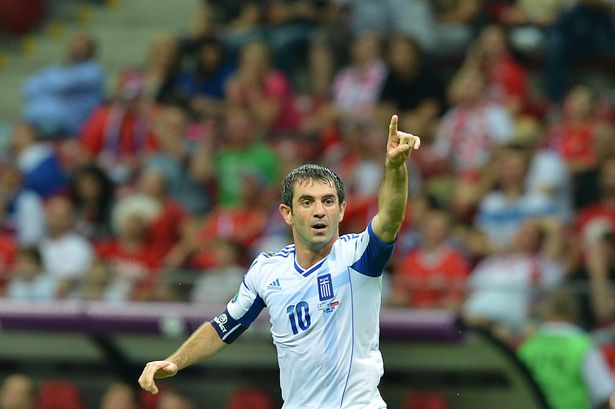 Giorgos%20Karagounis%20celebrates%20after%20scoring-887647