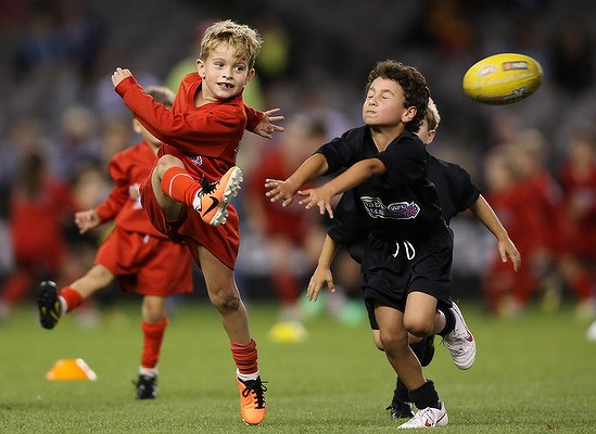 AFL-20Round-203-20Carlton-20v-20Adelaide6-20140224213902400042-600x400.jpg