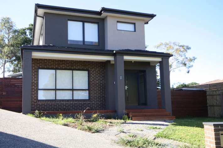 brand_new_townhouse_in_top_court_19_standring_close_donvale_victoria_8920131431650179035.jpg