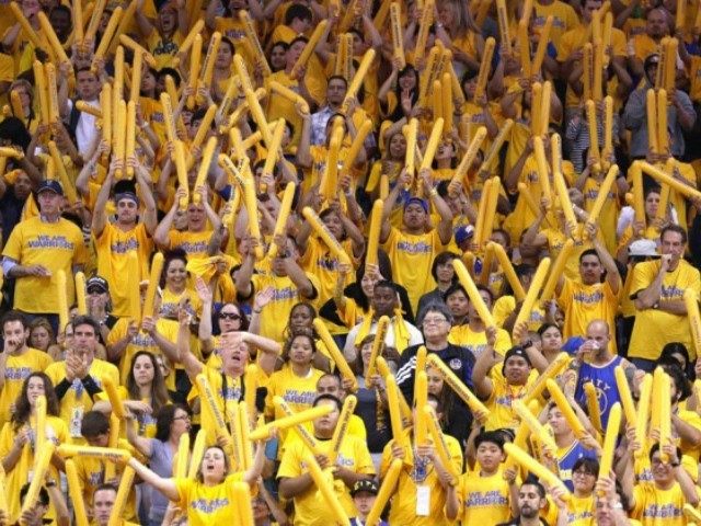 Golden-State-Warriors-Fans-AP-640x480.jpg
