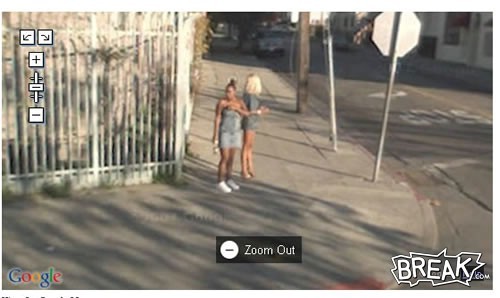25jun18-google-streetview-hookers.jpg