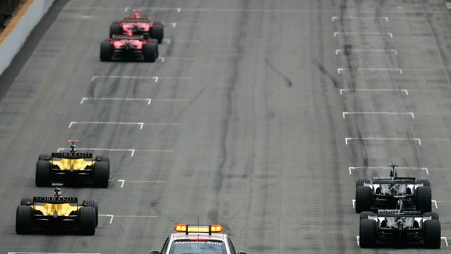 _64125835_2005_usgp_getty.jpg