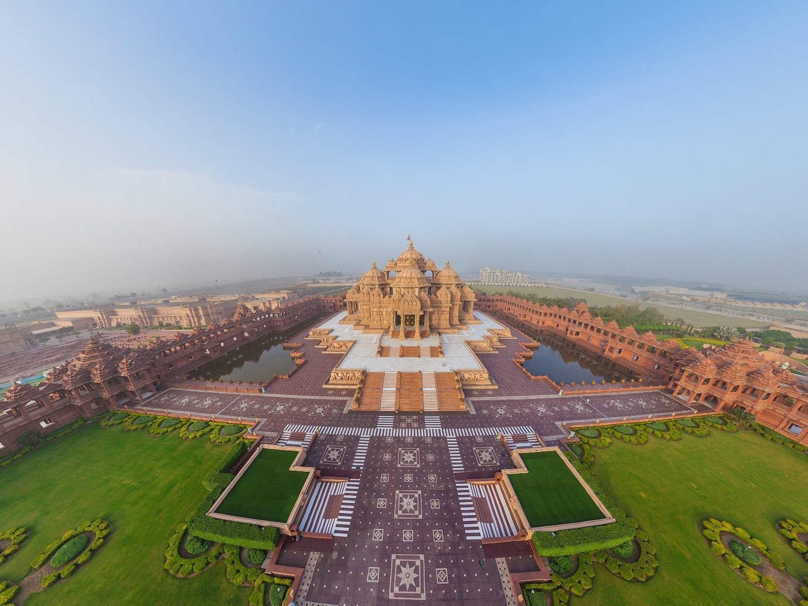 Swaminarayan_Akshardham_Hindu_Temple_in_Delhi_HD_Wallpapers.jpg