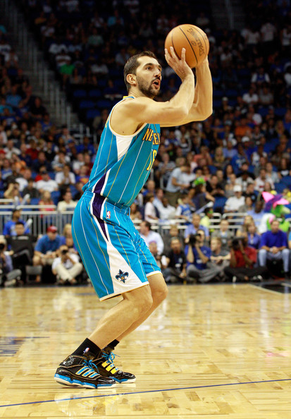 Peja+Stojakovic+New+Orleans+Hornets+v+Orlando+0IvwIRFxHUdl.jpg