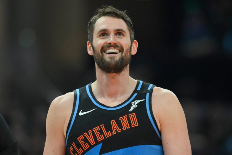 kevin-love-iso-smile-784x523.jpg