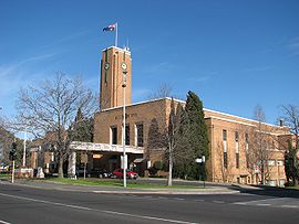 270px-Heidelberg_Town_Hall_01a.jpg