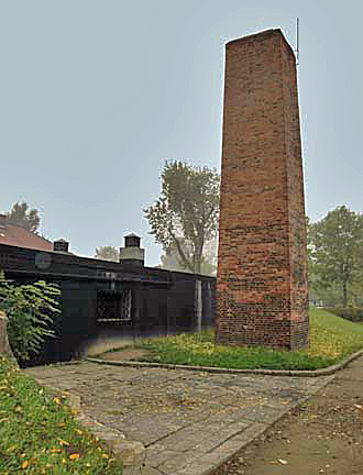 auschwitzchimney.jpg