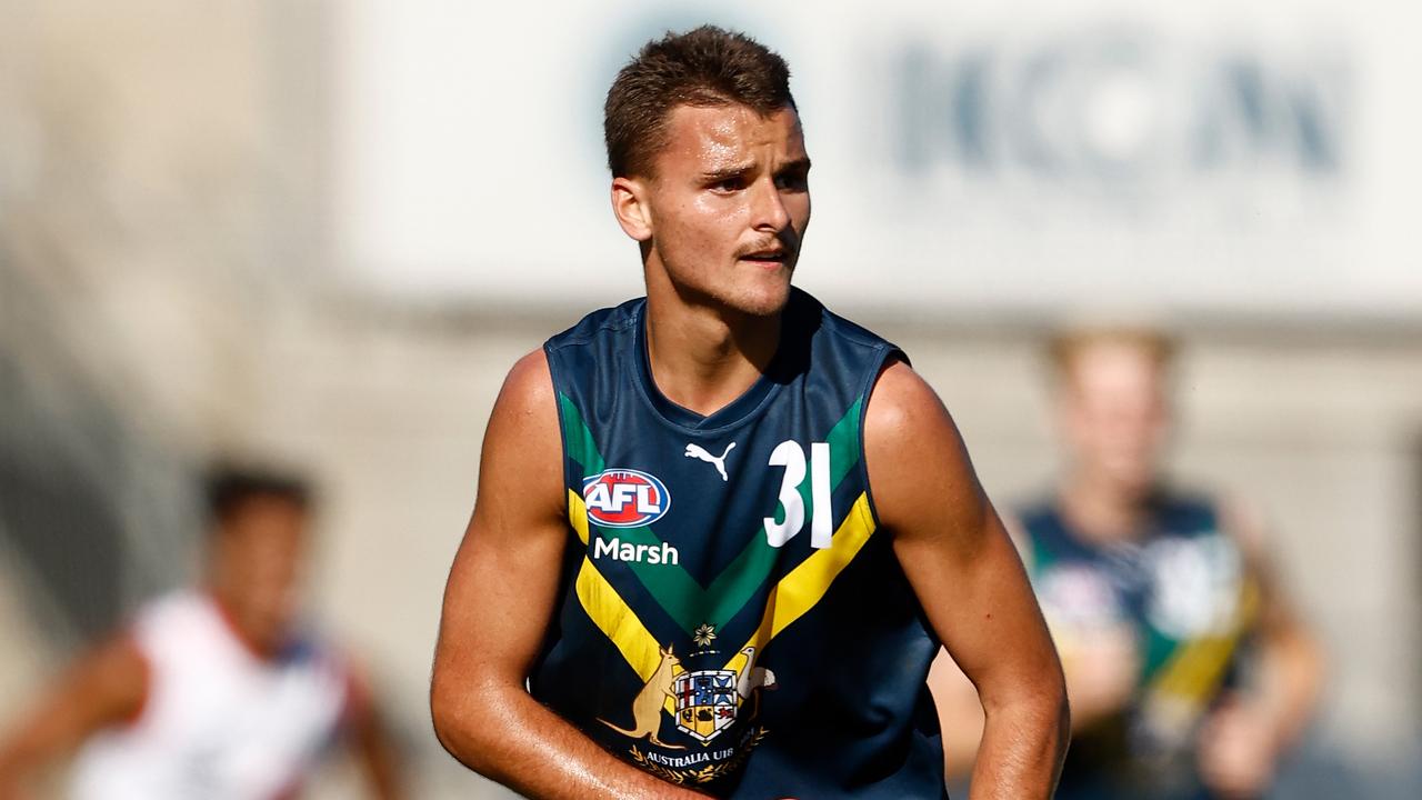 Player Watch - #10 Taj Hotton - Hip Stress - Available Round 14 | Page ...