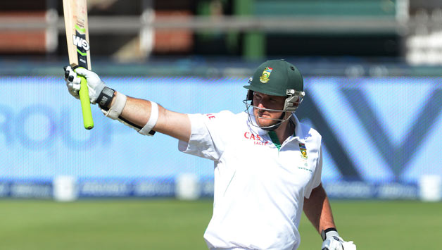Graeme-Smith-of-South-Africa-celebrates-his-50-during-day-2-of-the-first-Test-match-b.jpg