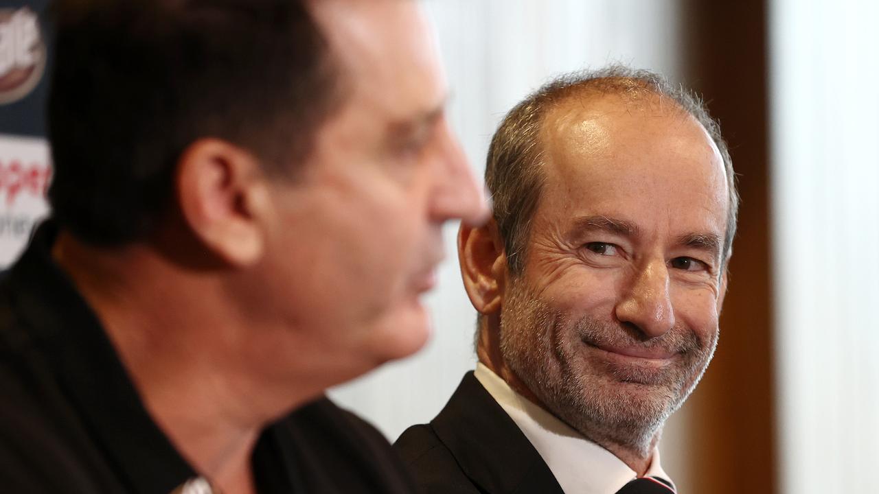 12a7861a32a134c7d1c174d2fc55f88e