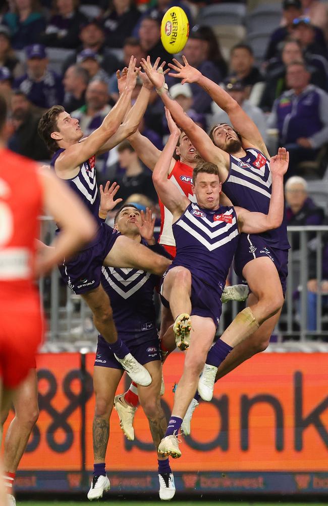 [PLAYERCARD]Sam Sturt[/PLAYERCARD] and [PLAYERCARD]Luke Jackson[/PLAYERCARD] leap for a contested mark against the Sydney Swans at Optus Stadium. Picture: James Worsfold/Getty Images