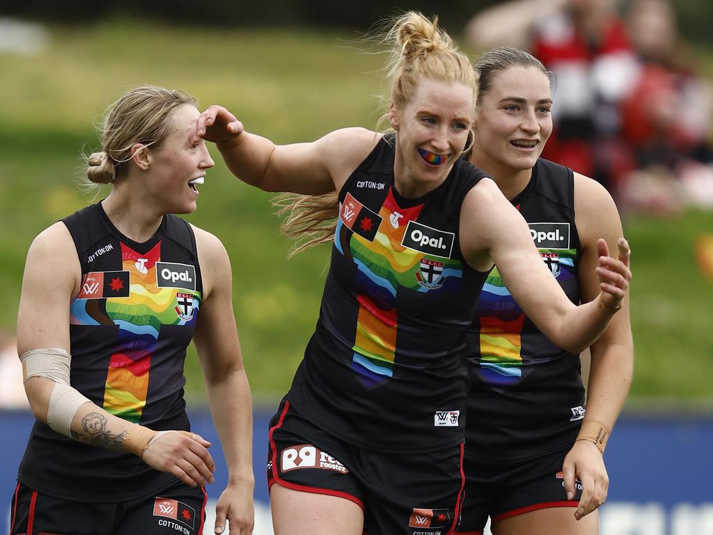 St Kilda look likely to lose their 2022 best and fairest player Kate Shierlaw who is eyeing a move to North Melbourne. Picture: Darrian Traynor/Getty Images