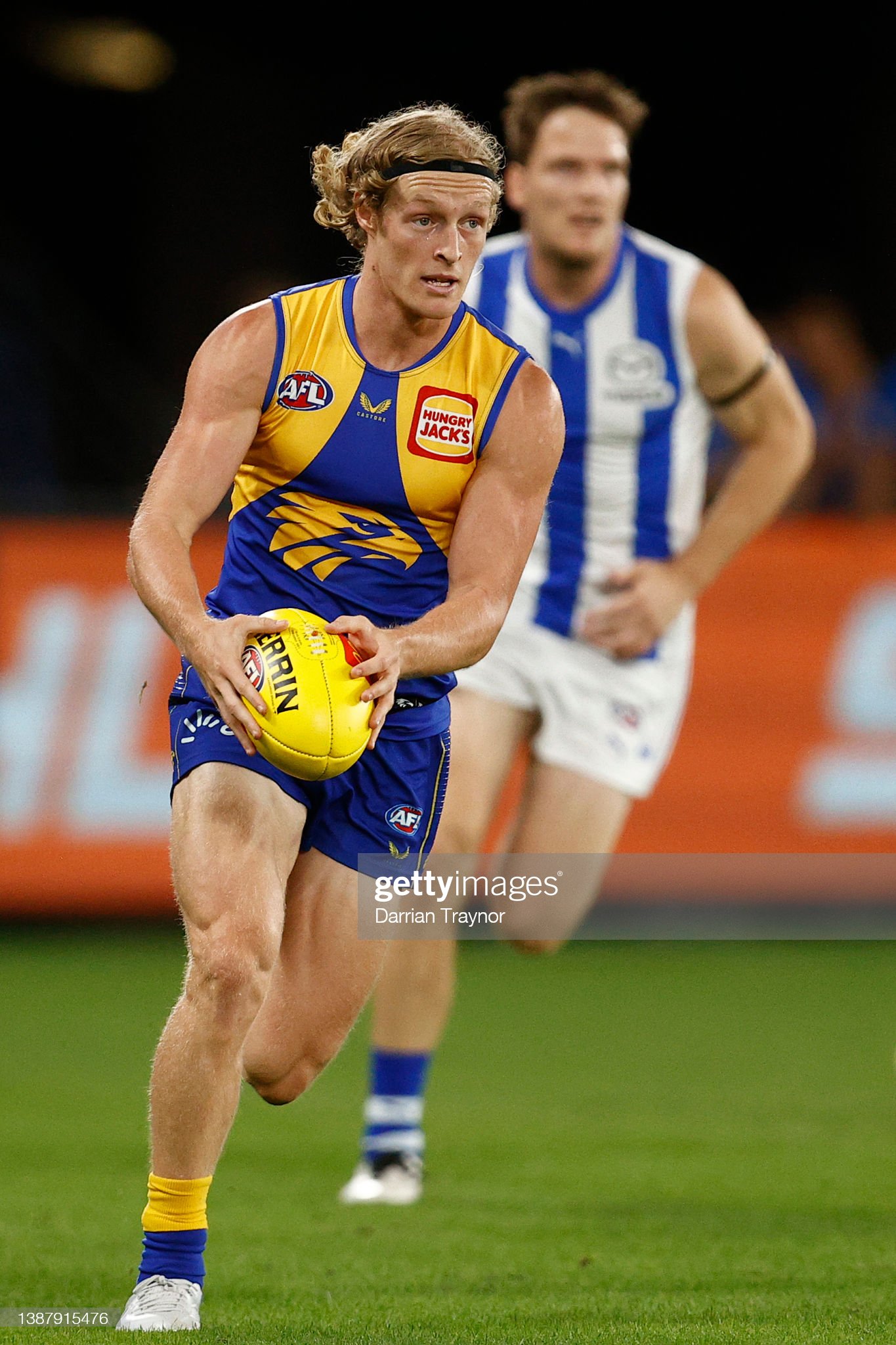 stefan-giro-of-the-eagles-runs-with-the-ball-during-the-round-two-afl-picture-id1387915476