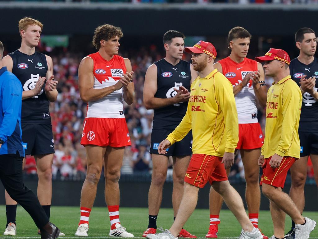 The AFL honoured the heroes victims of Bondi before the first game of 2026. Picture: Michael Willson/AFL Photos via Getty Images