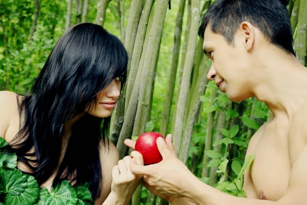 Adam-Eve-Garden-of-Eden-Apple-forbidden-fruit-600x400.jpg
