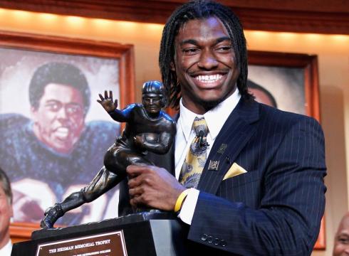 Robert-Griffin-III-wins-Heisman-Trophy-VIMPJOA-x-large.jpg