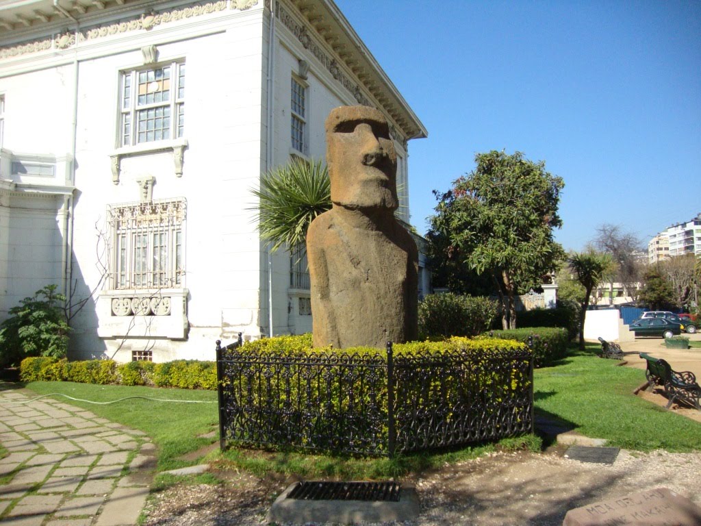 moai.jpg