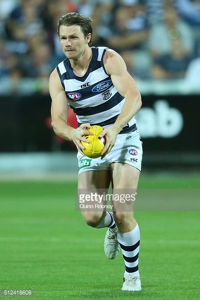 512418608-patrick-dangerfield-of-the-cats-kicks-during-gettyimages.jpg