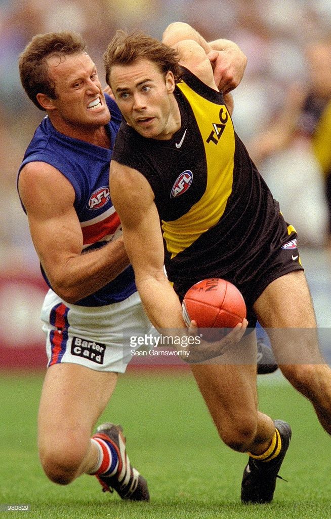 930329-apr-2001-chris-grant-of-the-western-bulldogs-gettyimages.jpg