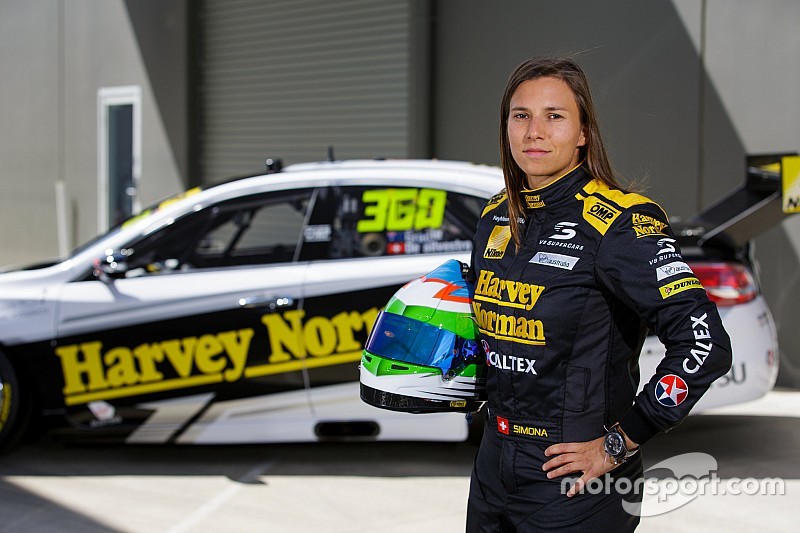 v8supercars-harvey-norman-supergirls-announcement-2016-simona-de-silvestro-nissan-motorspo.jpg