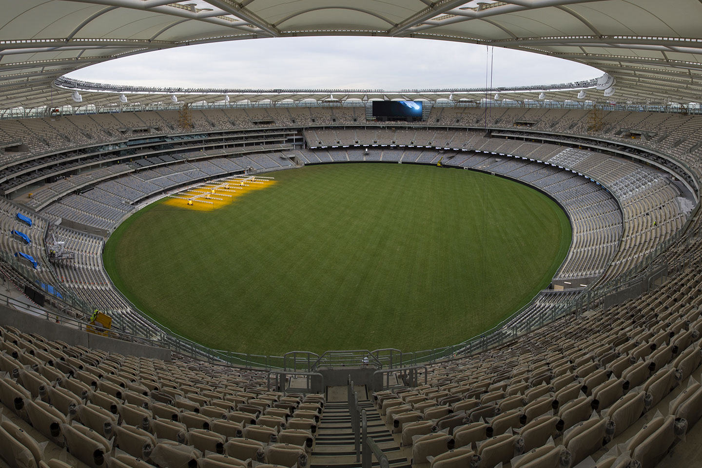 1.Perth-Stadium-14Sept2017-pano.jpg