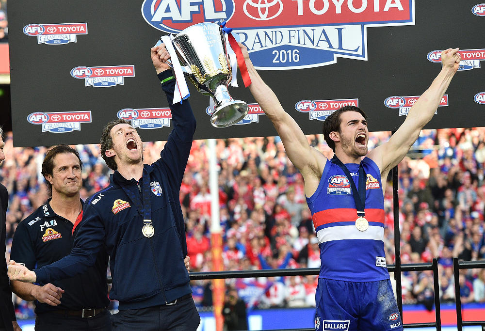 Bob-Robert-Murphy-Easton-Wood-Western-Bulldogs-AFL-Grand-Final-2016.jpg