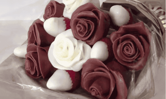 11-choco-strawbery-roses.png