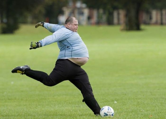 soccer-in-America-fat-goalkeeper.jpg