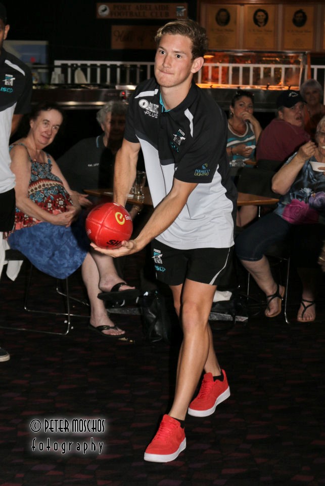 2017%20Draftees%20Talking%20Footy%20Pics%20037.jpg