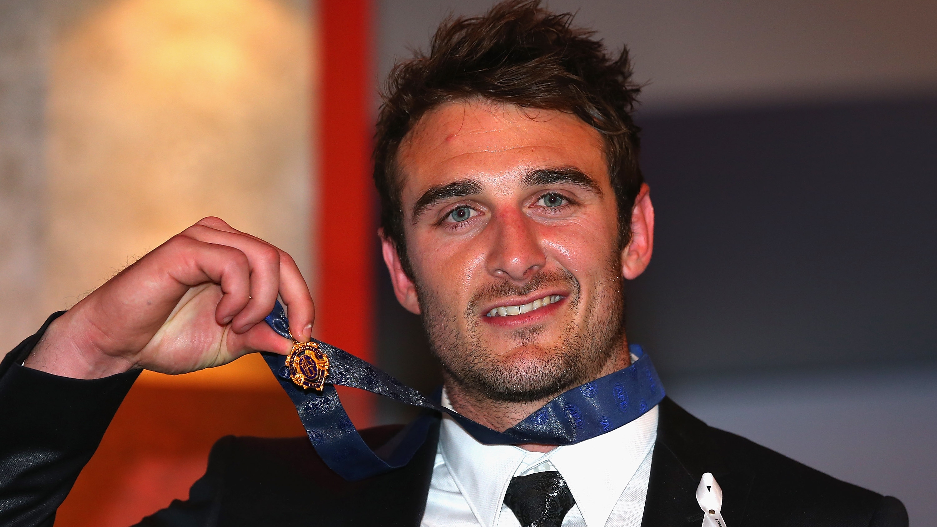 jobe-watson-brownlow_1kq1ff4hy3fsr13zl01ymkjy55.jpg