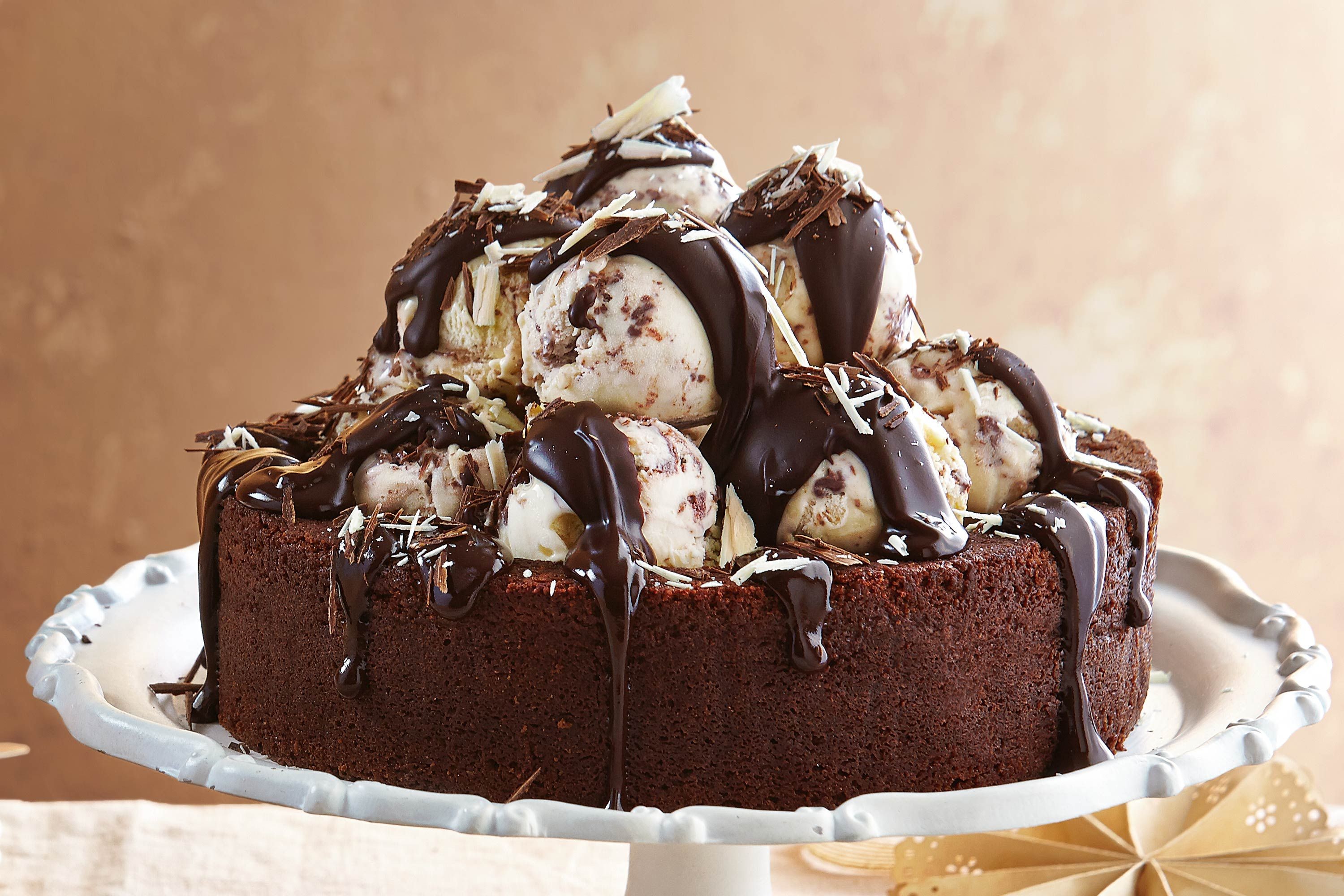 Шоколадный крем пломбир. Торт шоколадный пломбир. Торт айс Крим. Торт мороженое. Торт шоколадное мороженое.