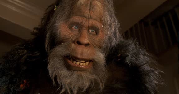 576full-harry-and-the-hendersons-screenshot.jpg