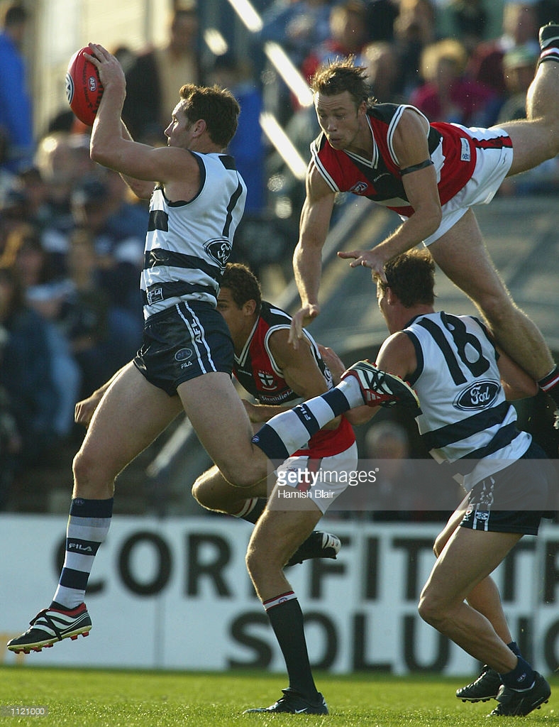 apr-2002-ben-graham-for-geelong-marks-as-max-hudghton-for-st-kilda-picture-id1121000