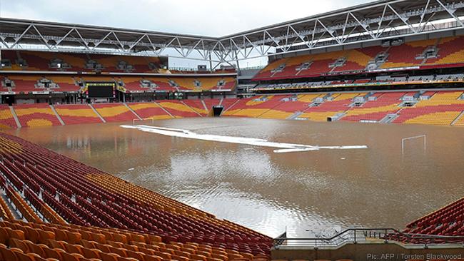 215629-suncorp-stadium-in-flood.jpg