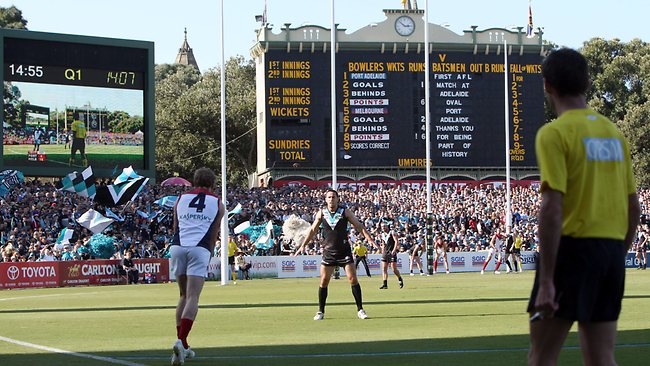092114-afl-at-the-oval.jpg