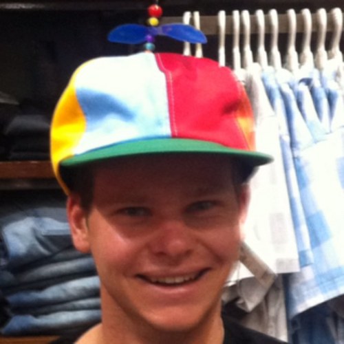 Steve-Smith-with-an-amazing-hat-on.jpg