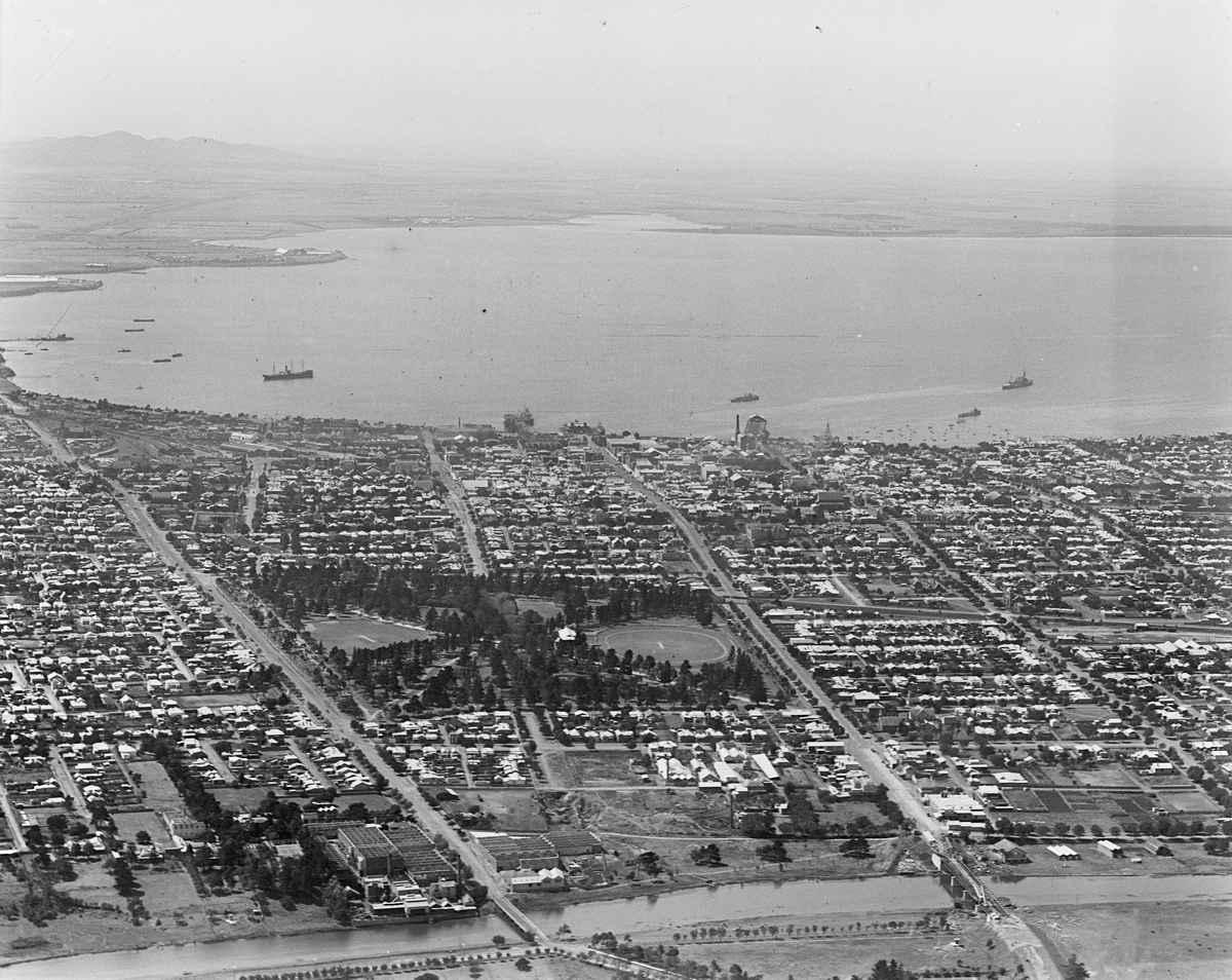 Kardinia_Park_-_Airspy_collection_of_aerial_photographs_-__SLV_H91.160_788.jpg