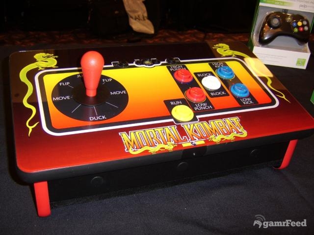 mortal-kombat-klassic-fight-stick_1305420754.jpg