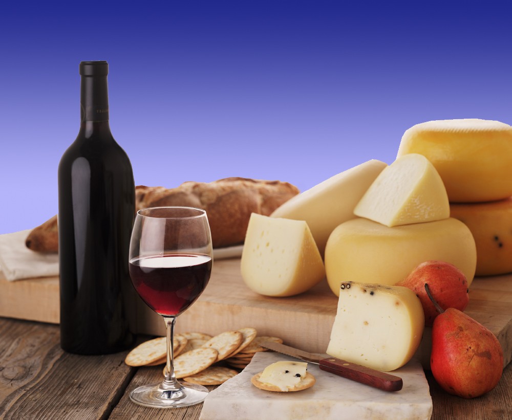 Сыр вино санкт петербург. Вино. Сыр. Сыры и вино. Вино и сыр на белом фоне.