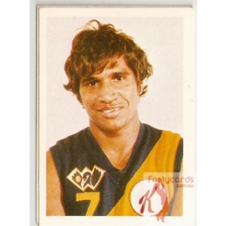 main_1981_vfl_kelloggs_football_greats_30_phil_krakouer_wafl_claremont.jpg