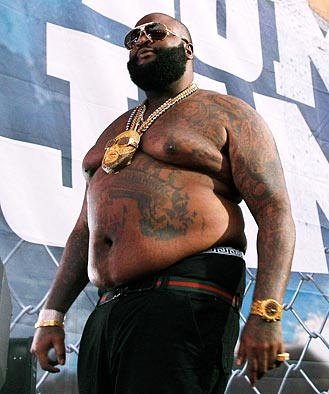 rick-ross-no-shirt3.jpg