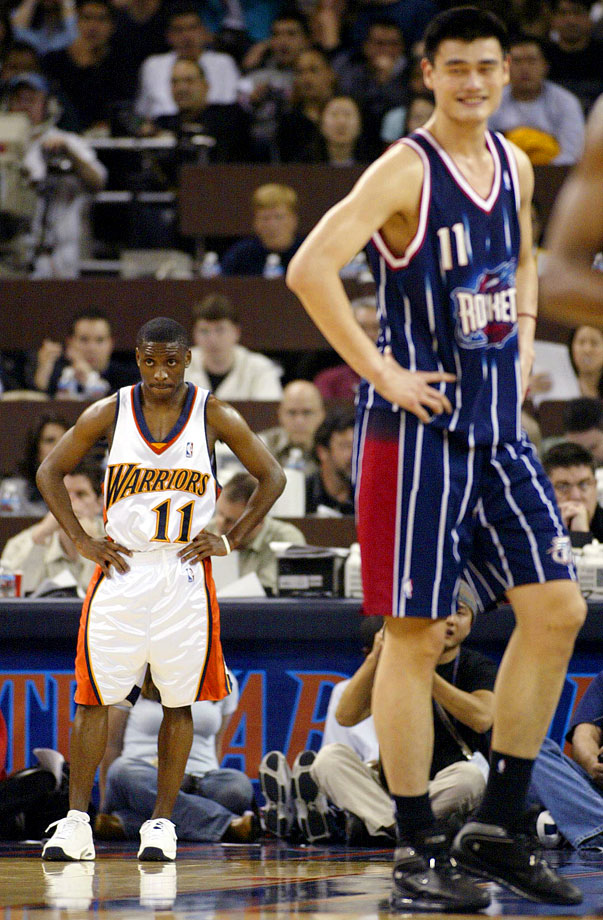 Yao-Ming-Earl-Boykins.jpg