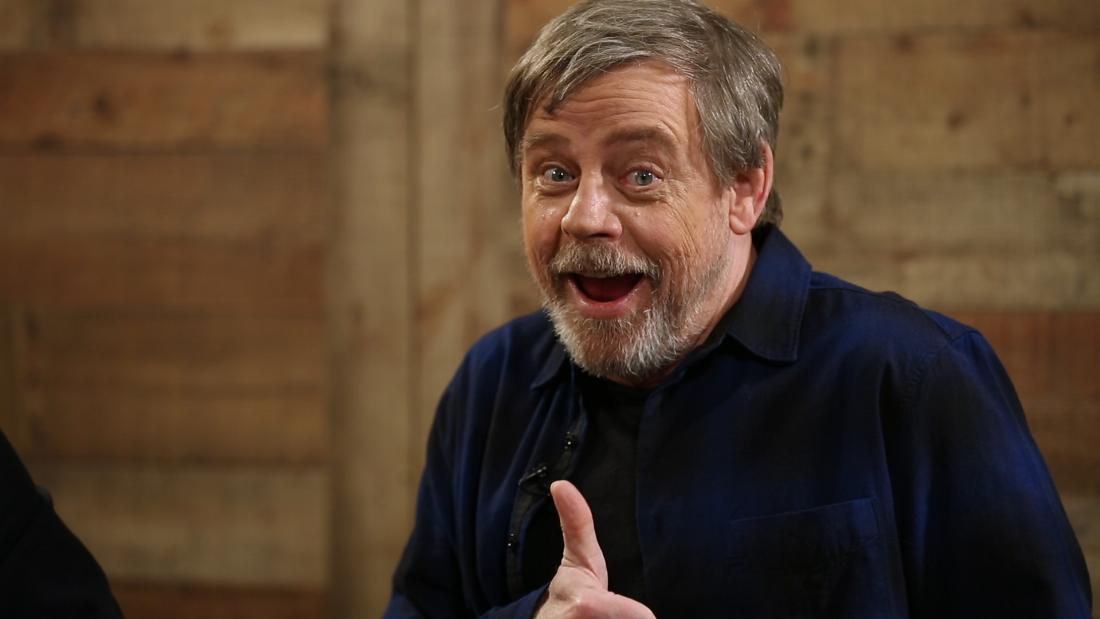 180327181555-mark-hamill-thumbs-up-super-tease.jpg