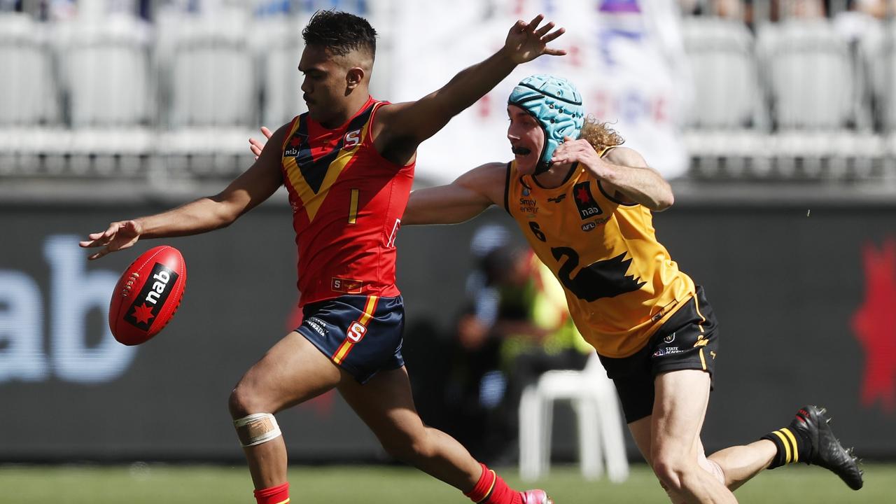 Isaiah Dudley finishes brilliantly on the run against WA. Picture: Dylan Burns/AFL Photos