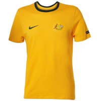 Socceroos-2018-Football-Crest-Tee__1963442668.jpg