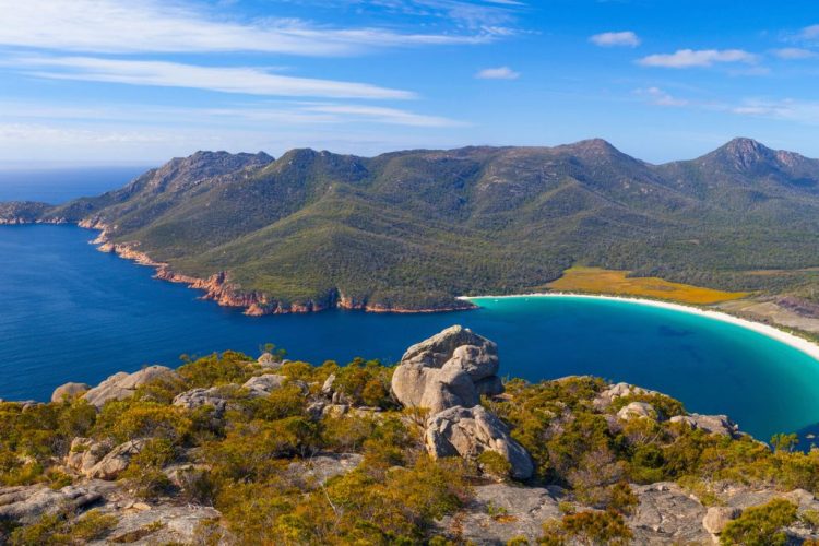 WineglassBay_iStock_Shane_Pedersen_www.istockphoto-1024x682.jpg