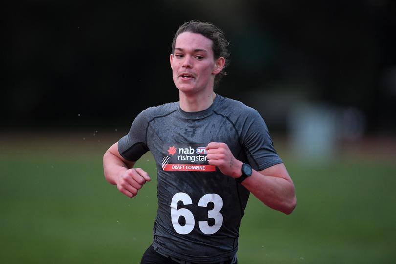 Sam Collins takes part in the 2km run during the 2020 Tasmania AFL Draft Combine.
